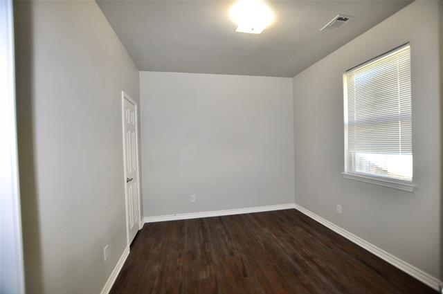 Building Photo - 1106 Story Book Ln