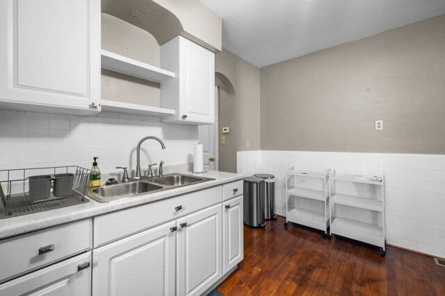 Building Photo - 6251 Odell St