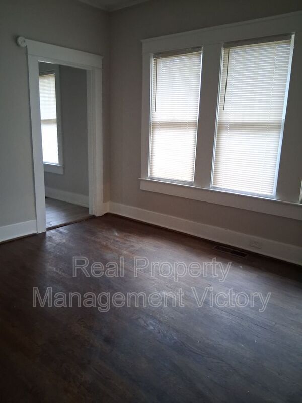 Building Photo - 7017 Division Ave