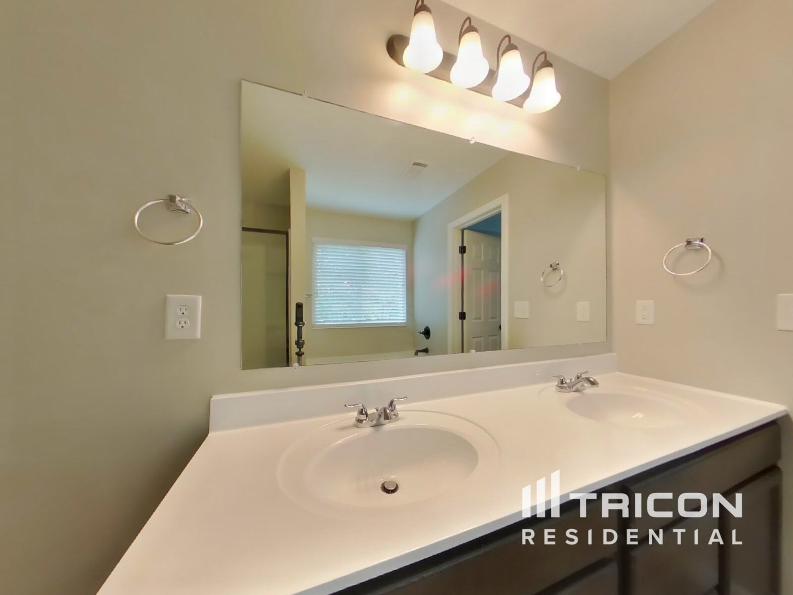 Building Photo - 10 Moonrise Crossing