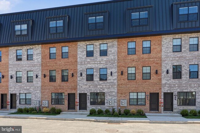 Building Photo - 2709 MAYA Ln