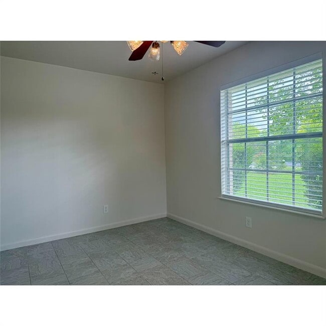 Building Photo - 1109 Fauntleroy Trail