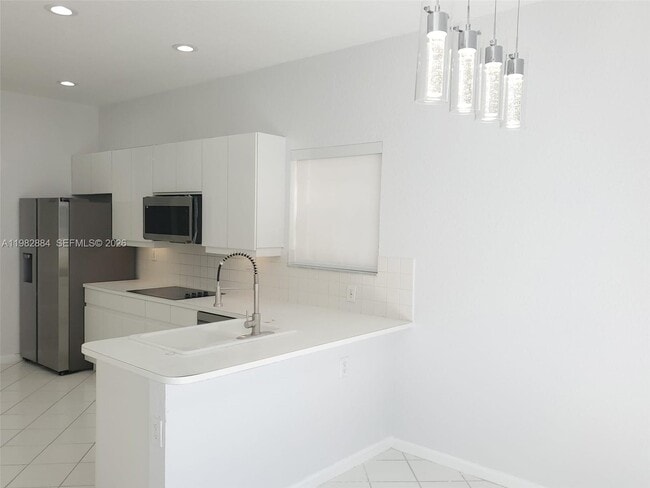 Building Photo - 14765 SW 132nd Pl