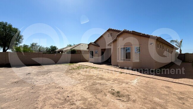Building Photo - 4635 S Adelle