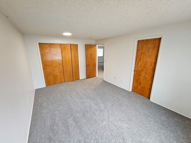 Building Photo - 2177-2183 Nomad Ct SE