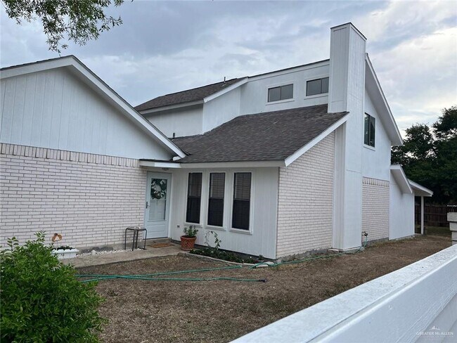 Building Photo - 28 Quail Ave
