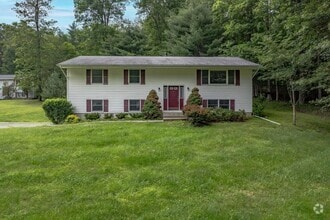 Building Photo - 501 Burlingham Rd