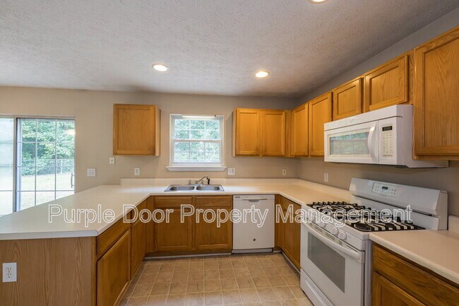 Building Photo - 304 Meadow Point