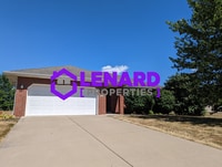 Building Photo - Spacious 3 Bedroom Home!
