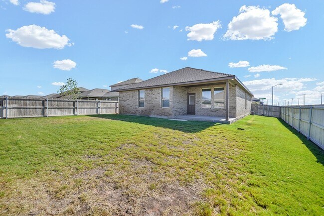 Building Photo - 6901 Boss Ranch Rd