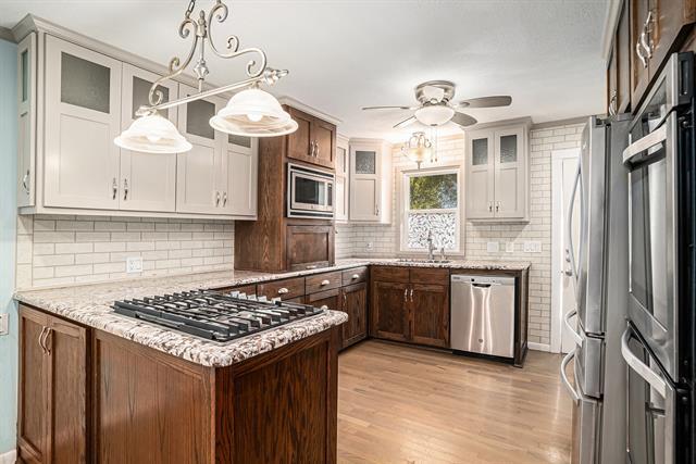 Building Photo - 2117 Sanborn St