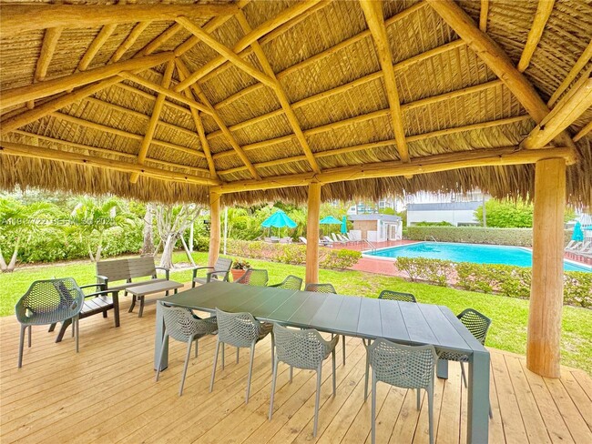 Building Photo - 2401 Collins Ave