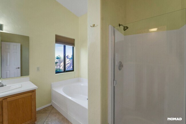 Building Photo - Charming 3BR House in Tucson