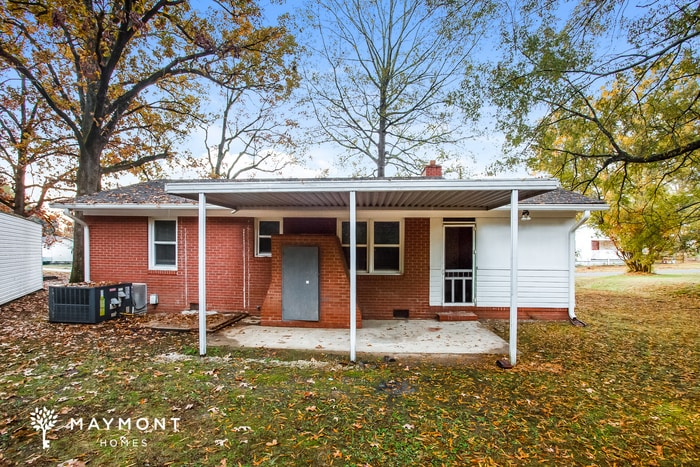 Building Photo - 302 Lydia St