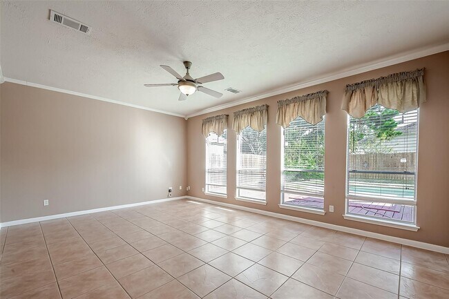 Building Photo - 20519 Westfield Estates Dr