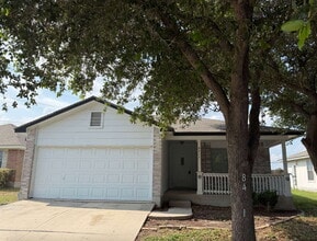 Building Photo - "Charming 3-Bedroom Oasis with 2 Full Baths in Converse, TX
