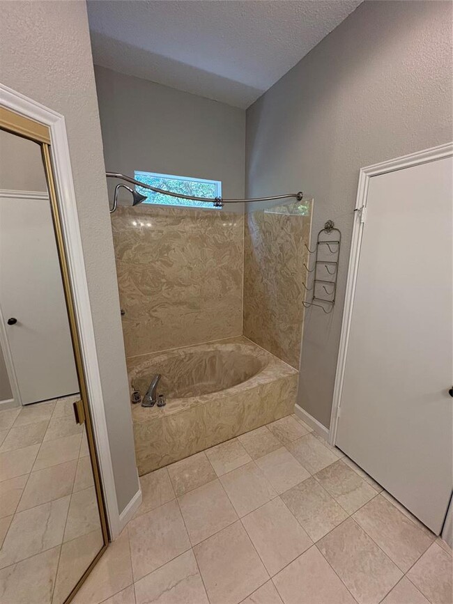 Building Photo - 12506 Turkey Ridge Ct