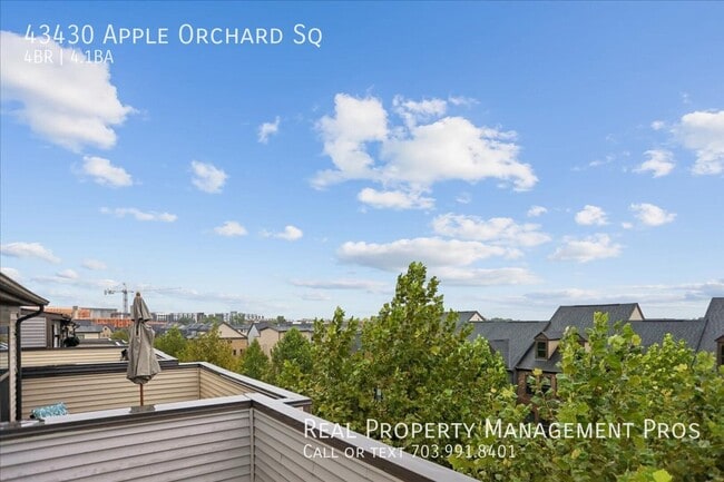 Building Photo - 43430 Apple Orch Sq