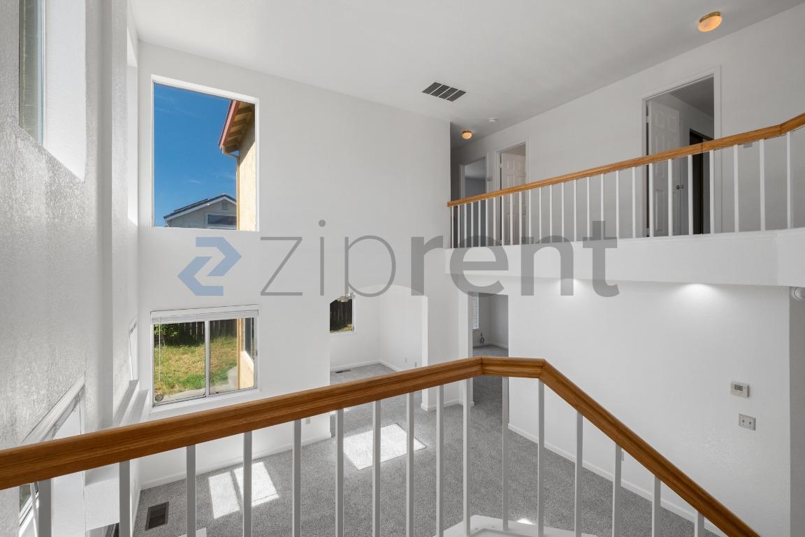 Building Photo - 511 Floyd Ct