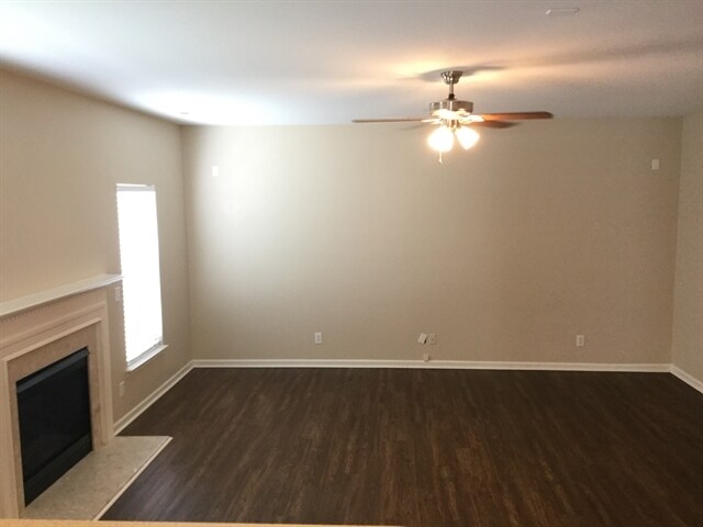 Building Photo - 4015 Lawrence Daniel Dr