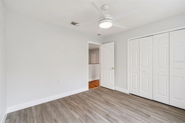 Building Photo - 18154 Sandy Pointe Dr