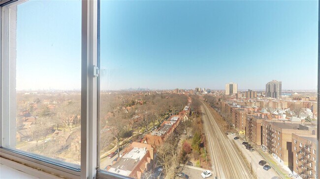 Building Photo - 118-17 Union Tpke