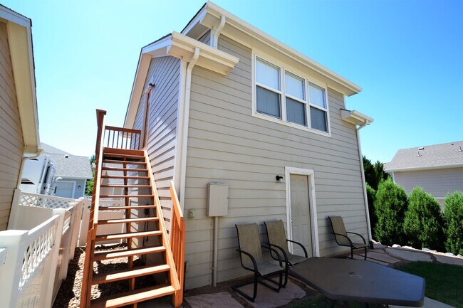 Primary Photo - Cozy Studio for Rent on ST. Paul