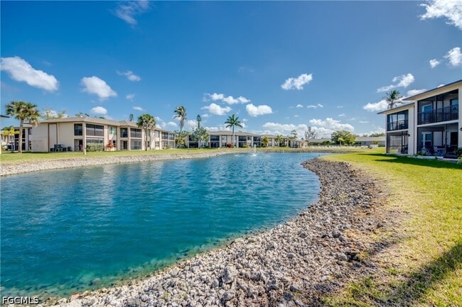 Building Photo - 16881 Davis Rd