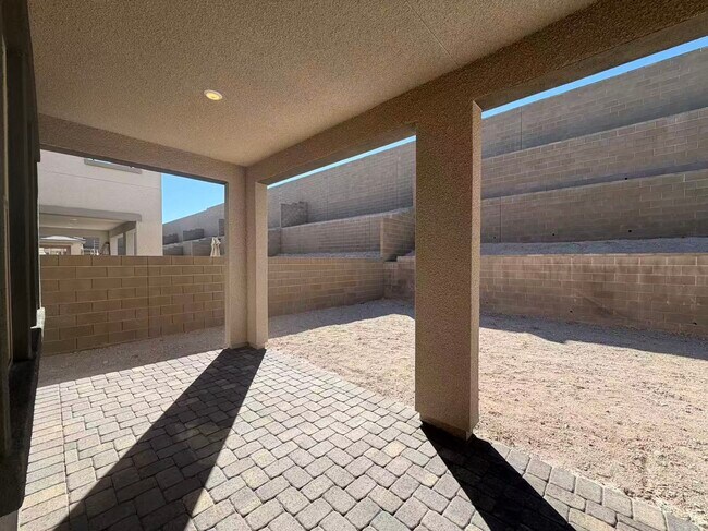 Building Photo - 519 La Vis Acrs Ln