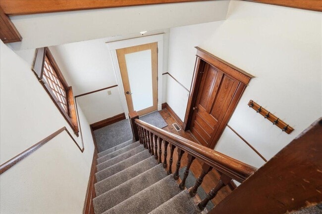 Building Photo - 209 West Main St