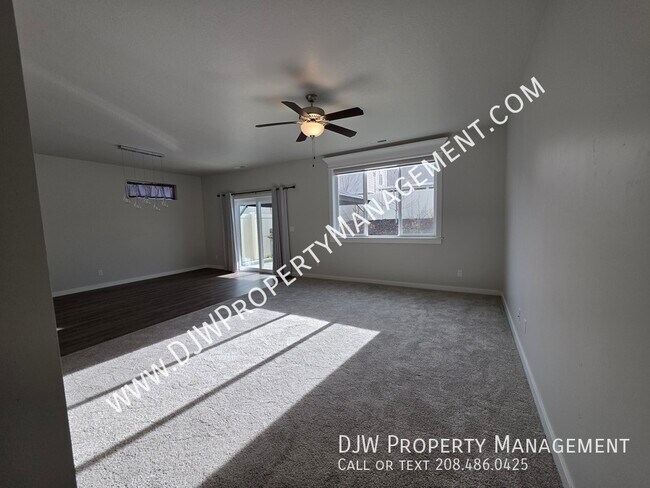 Building Photo - 2351 E Danzee Dr