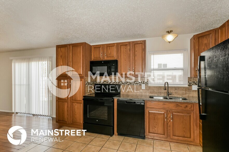 Building Photo - 6431 Brown Fox Dr