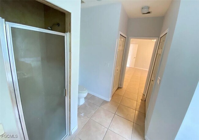 Building Photo - 428 Chamonix Ave S