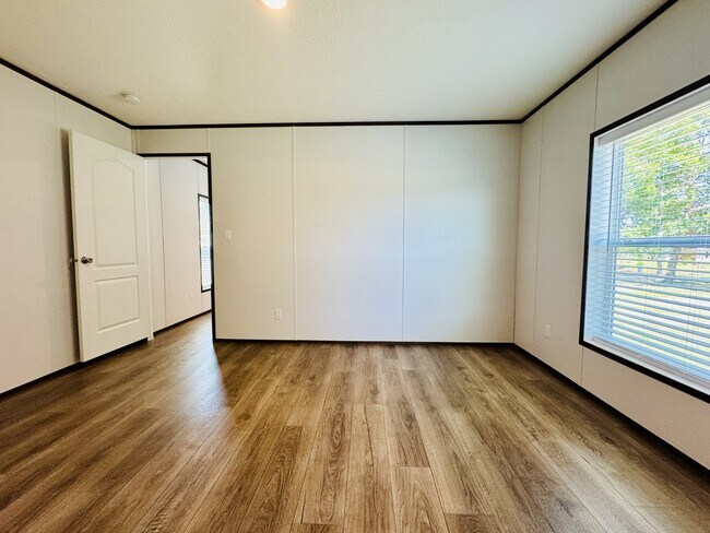 Building Photo - 3753 Valley Forge Rd