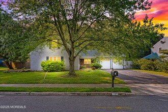 Building Photo - 61 Berkshire Dr