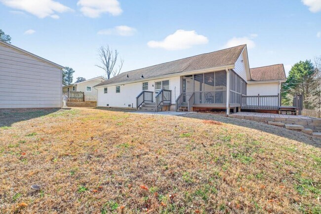 Building Photo - 5143 Ponderosa Farm Rd