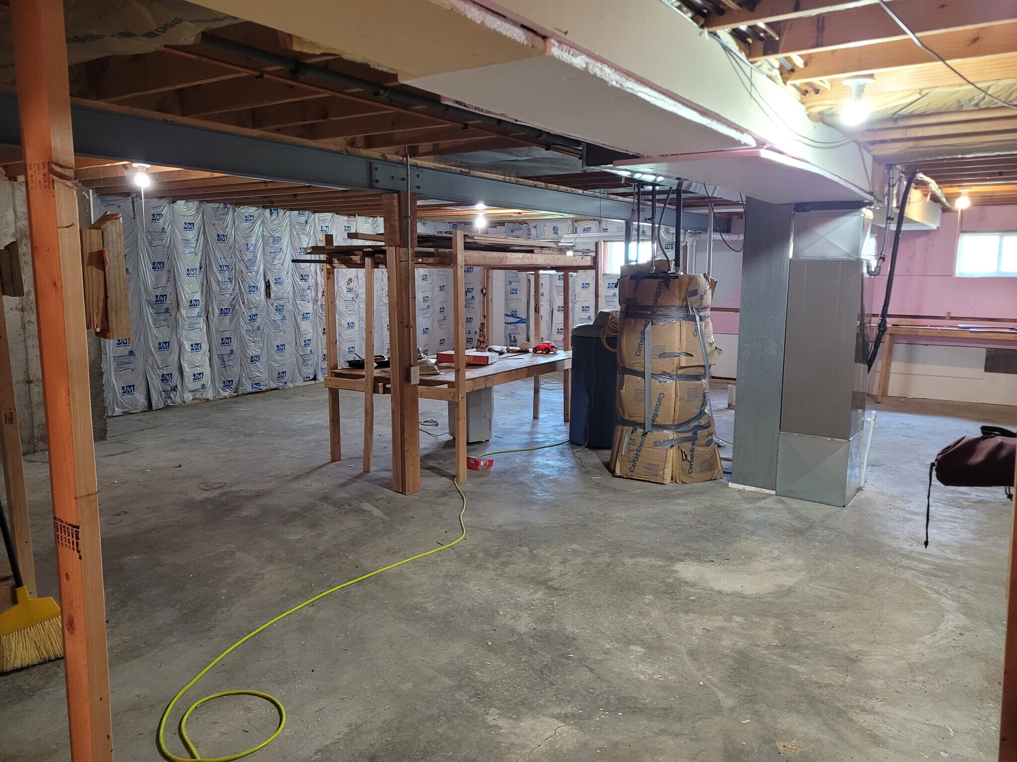 Building Photo - 4 Spring Hill Cir