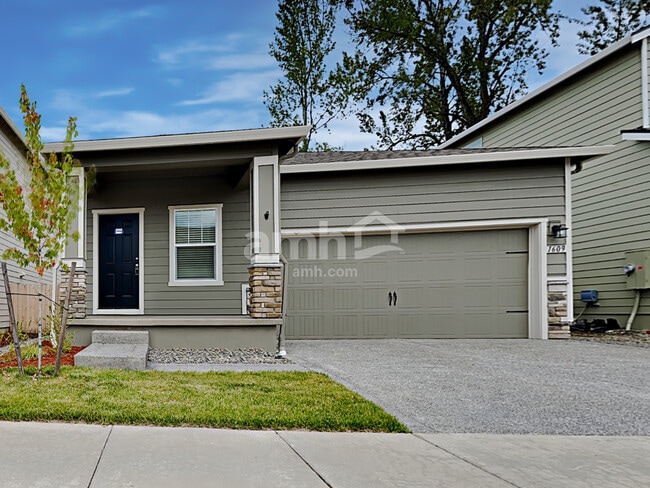 Building Photo - 1609 W 15th St