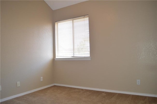 Building Photo - 11713 Snow Hawk Dr