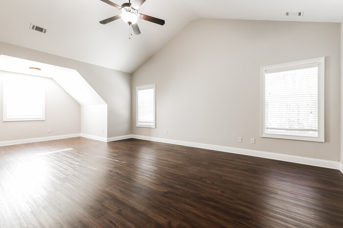 Building Photo - 103 Cattail Ct