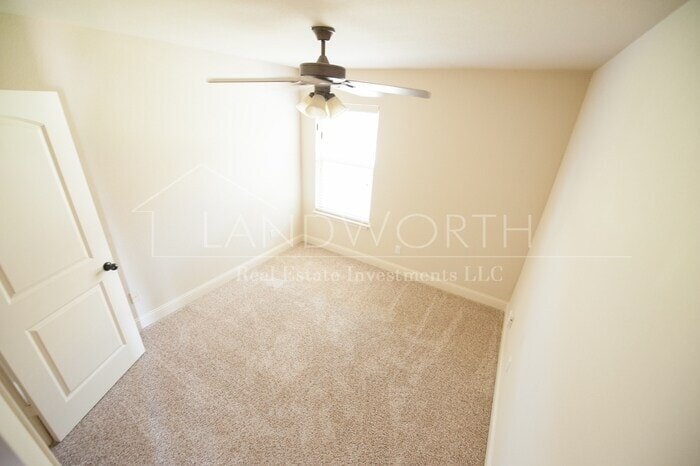 Building Photo - 4620 Angus Dr