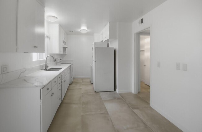 Building Photo - 77912 Michigan Dr