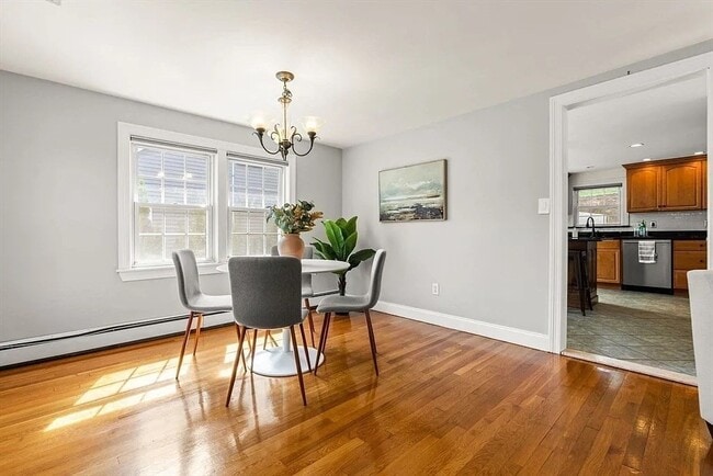 Building Photo - 334 Mystic St