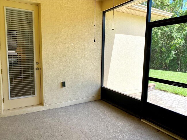 Building Photo - 167 Los Gatos Pl