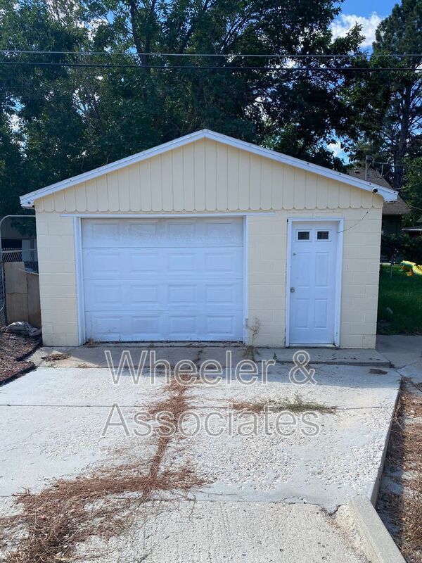 Building Photo - 1129 Harrop St