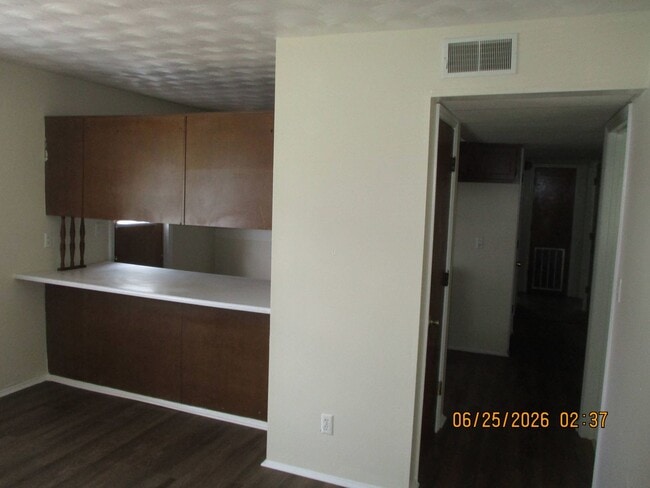 Building Photo - 503 Jefferies Ave