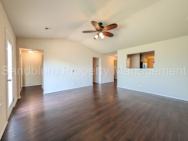 Building Photo - 4003 W 104th Pl S