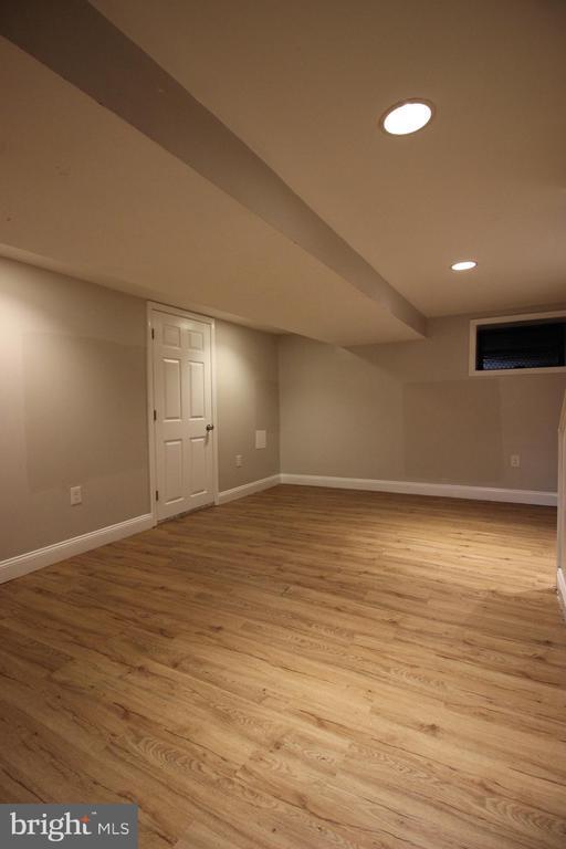 Building Photo - 3300 Piedmont Ave