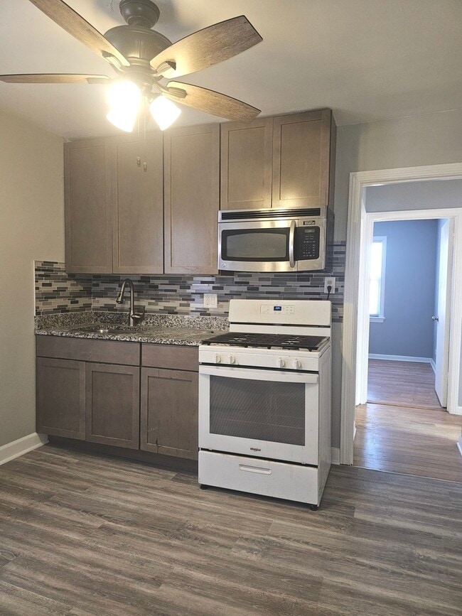 Building Photo - 7630 S Jeffery Blvd