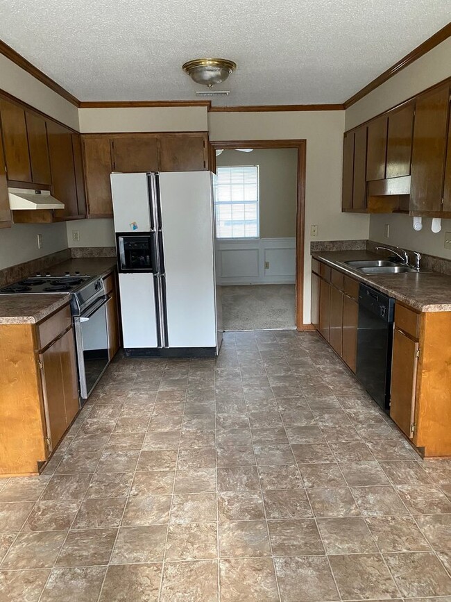 Building Photo - Beautiful home in the heart of Martinez